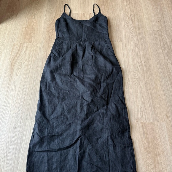 Quince 100% European Linen Scoop Neck Midi Dress Sz S Black NWOT - Picture 2 of 4